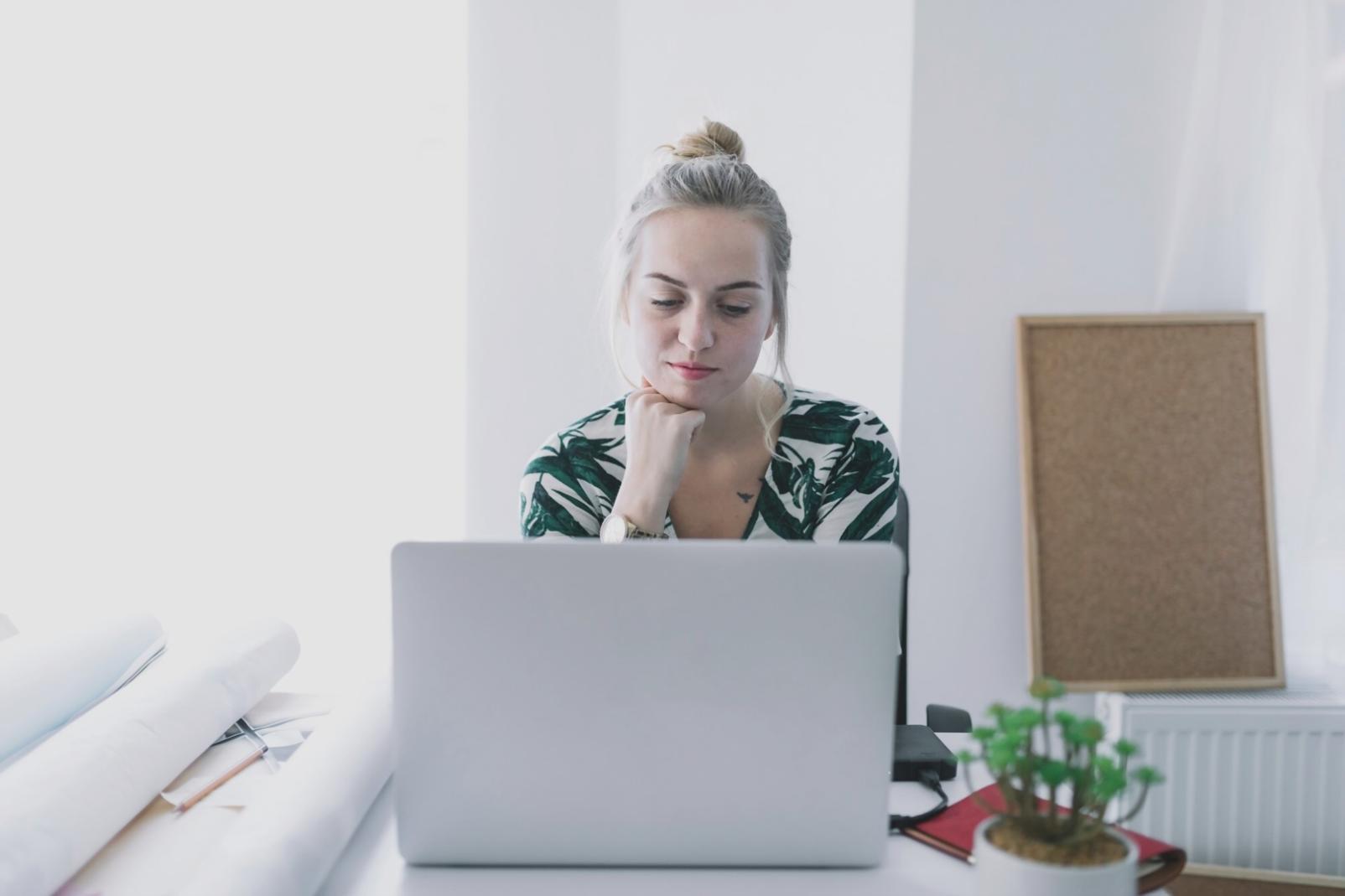 Interface de calendrier d'investissement personnalisé parvelionra